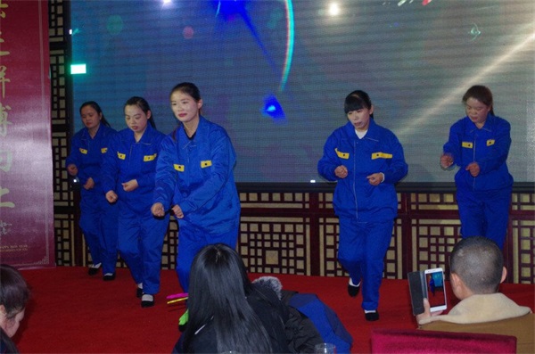 湖南保安服務(wù),墻外高空清洗服務(wù),湖南保利天創(chuàng)物業(yè)發(fā)展有限公司 湖南保安服務(wù),墻外高空清洗服務(wù),湖南保利天創(chuàng)物業(yè)發(fā)展有限公司