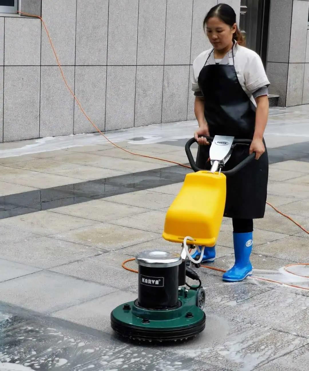 湖南保安服務,墻外高空清洗服務,湖南保利天創物業發展有限公司 湖南保安服務,墻外高空清洗服務,湖南保利天創物業發展有限公司