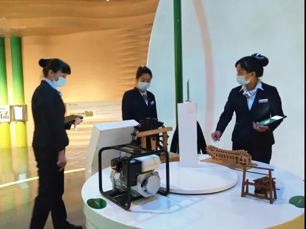 湖南保安服務,墻外高空清洗服務,湖南保利天創物業發展有限公司 湖南保安服務,墻外高空清洗服務,湖南保利天創物業發展有限公司