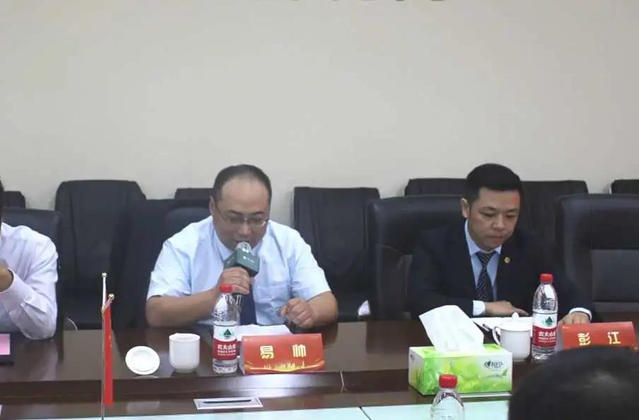 湖南保安服務,墻外高空清洗服務,湖南保利天創(chuàng)物業(yè)發(fā)展有限公司