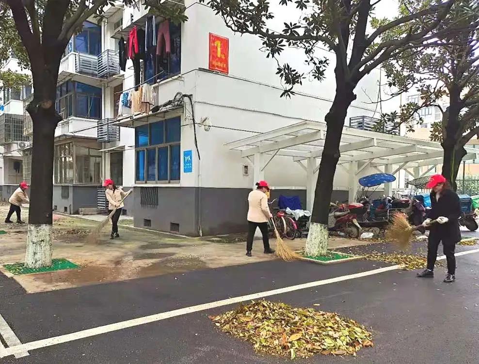湖南保安服務,墻外高空清洗服務,湖南保利天創物業發展有限公司