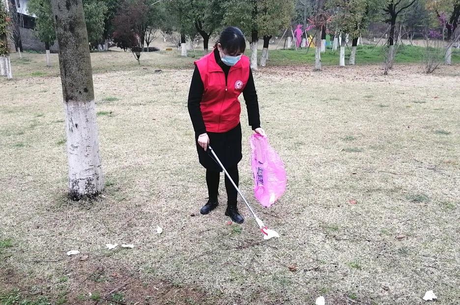 湖南保安服務,墻外高空清洗服務,湖南保利天創物業發展有限公司