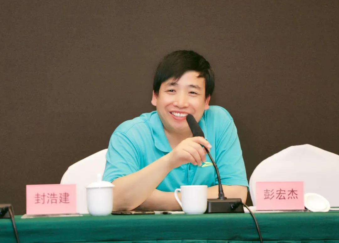 湖南保安服務(wù),墻外高空清洗服務(wù),湖南保利天創(chuàng)物業(yè)發(fā)展有限公司 湖南保安服務(wù),墻外高空清洗服務(wù),湖南保利天創(chuàng)物業(yè)發(fā)展有限公司