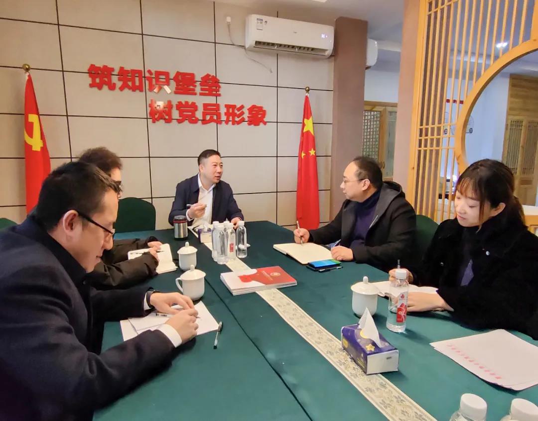 湖南保安服務(wù),墻外高空清洗服務(wù),湖南保利天創(chuàng)物業(yè)發(fā)展有限公司