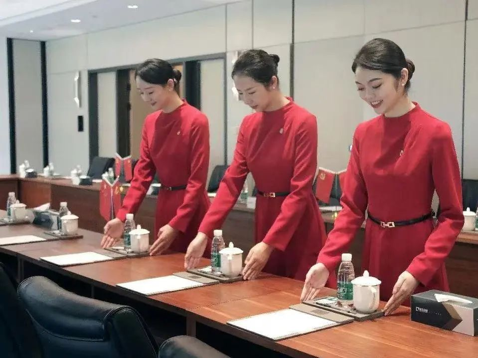 湖南保安服務,墻外高空清洗服務,湖南保利天創物業發展有限公司