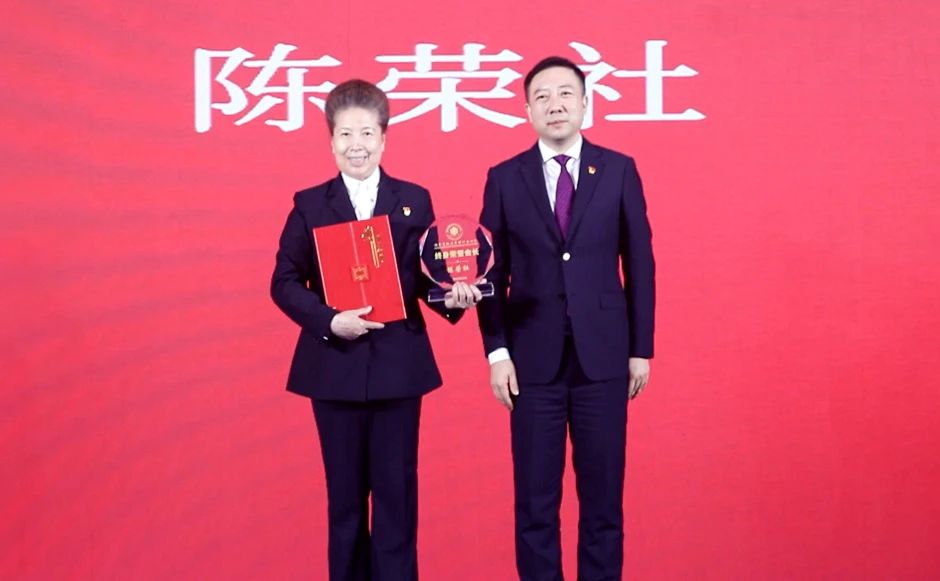 湖南保安服務,墻外高空清洗服務,湖南保利天創(chuàng)物業(yè)發(fā)展有限公司