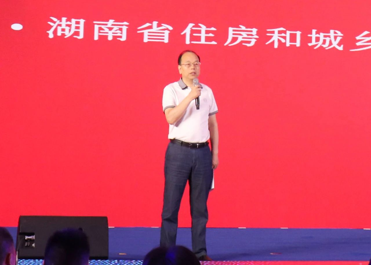 湖南保安服務,墻外高空清洗服務,湖南保利天創(chuàng)物業(yè)發(fā)展有限公司