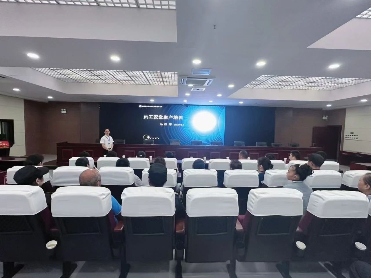 湖南保安服務,墻外高空清洗服務,湖南保利天創物業發展有限公司
