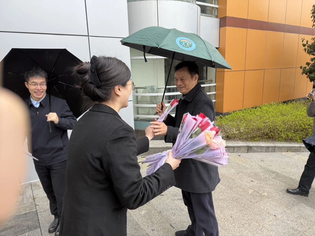 湖南保安服務,墻外高空清洗服務,湖南保利天創物業發展有限公司
