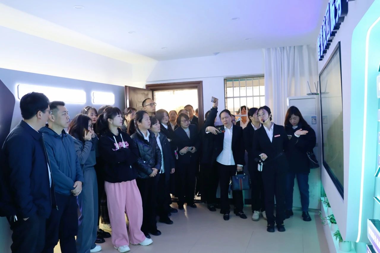 湖南保安服務,墻外高空清洗服務,湖南保利天創物業發展有限公司