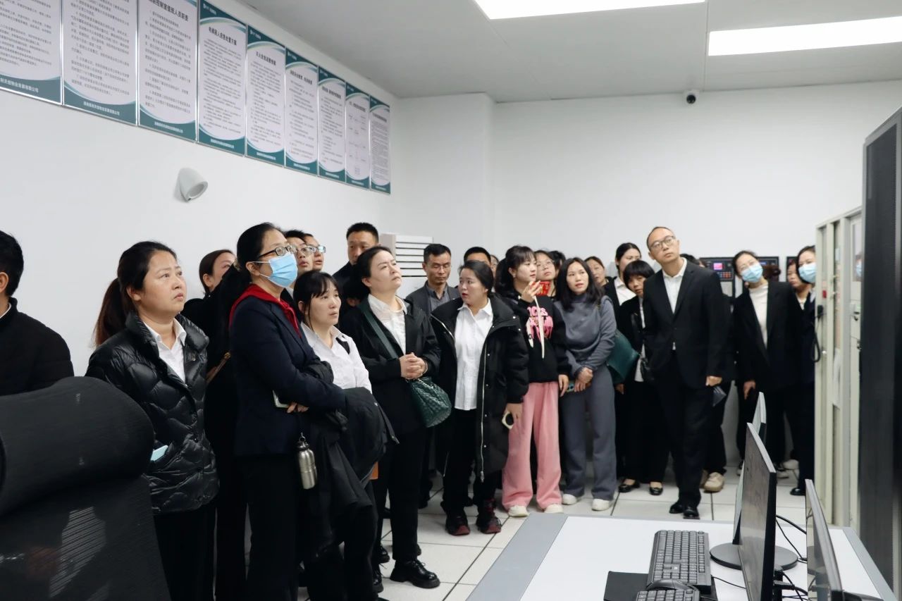 湖南保安服務,墻外高空清洗服務,湖南保利天創物業發展有限公司