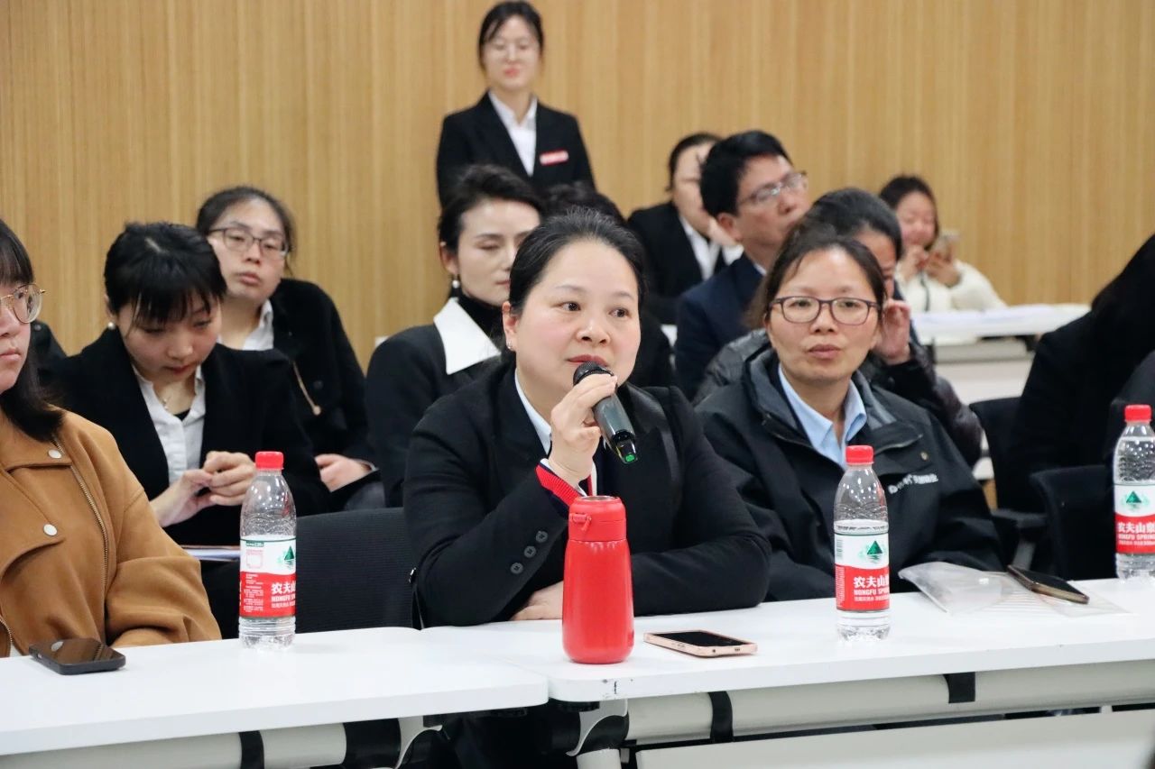 湖南保安服務,墻外高空清洗服務,湖南保利天創物業發展有限公司